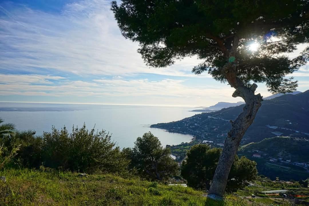 Dolci Risvegli Appartamento Vista Mare Ventimiglia Bagian luar foto